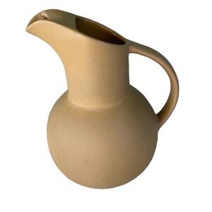 Vintage Hartstone USA signed earthenware pitcher - 10”